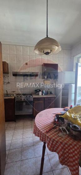 Apartament in vila de vanzare - 2