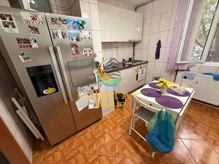 Aparatorii Patriei metrou 4min vanzare 3 camere decomandat