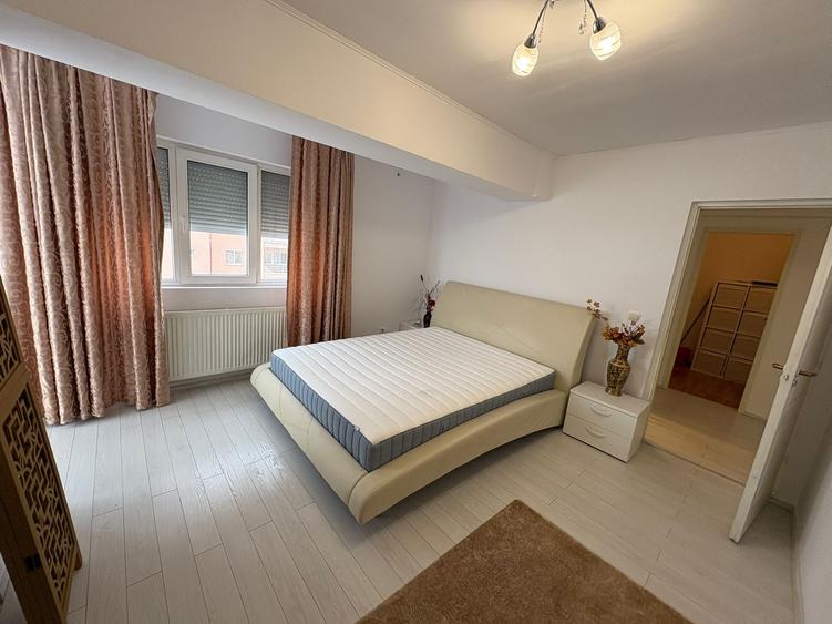 Apartament 3 Camere - Metrou Nicolae Teclu