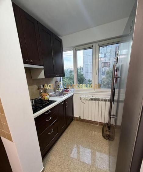 3 Camere de inchiriat | Crangasi | 2 Băi | Centrala | Parcare