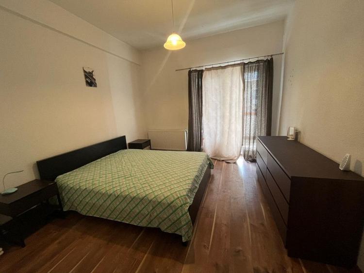 Apartament cu 3 camere cu vedere pe Regina Elisabeta / Ultracentral / Risc 1