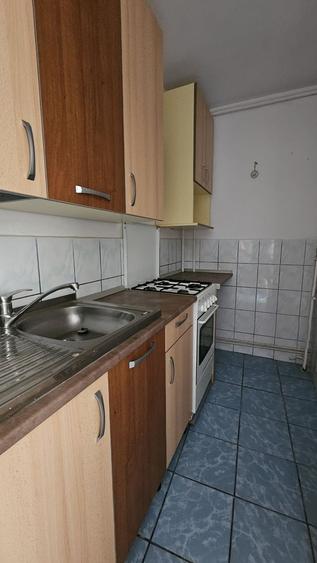 Spitalul Judetean-Zizinului garsoniera in bloc apartamente