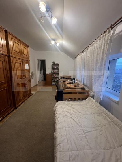 Casa pe 2 nivele, aproape de natura, pe 7.5 ar