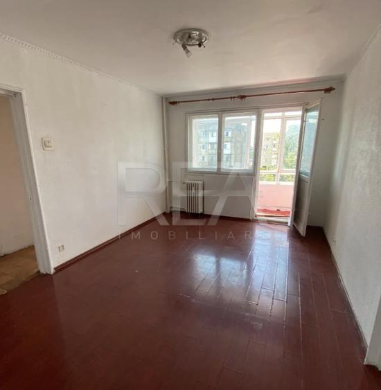 2 camere, et 8/10, 50mp-Drumul Taberei