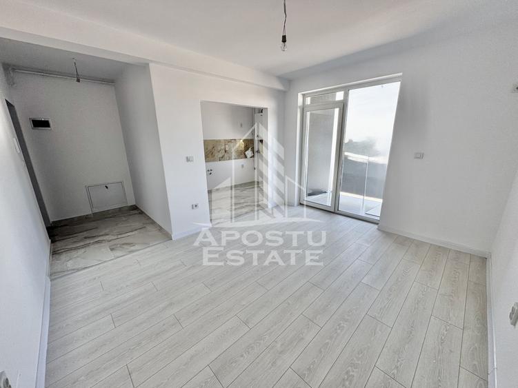 Apartament cu 2 camere, bucatarie separata disponibil imediat