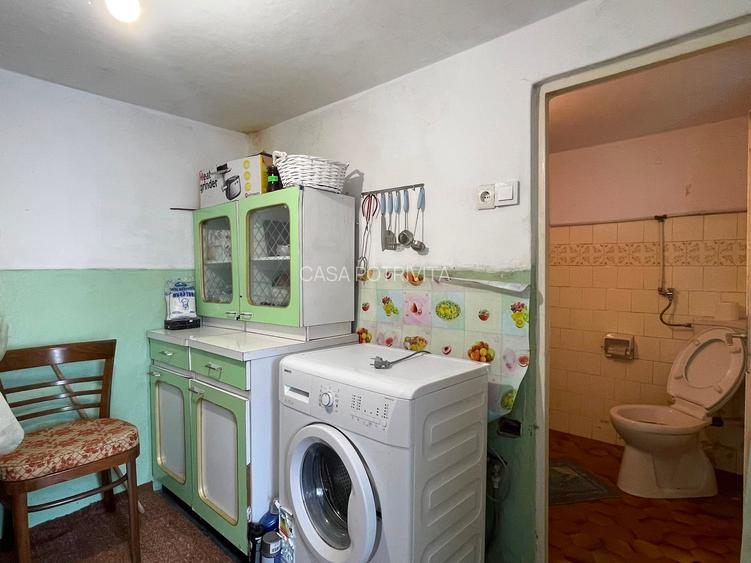 Coiciu, casă cu 3 camere, bucatarie, două bai, liberă imediat - 23