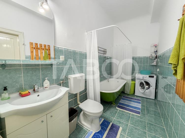 Apartament 2 camere generoase terasa si curte in Centru Cluj Napoca