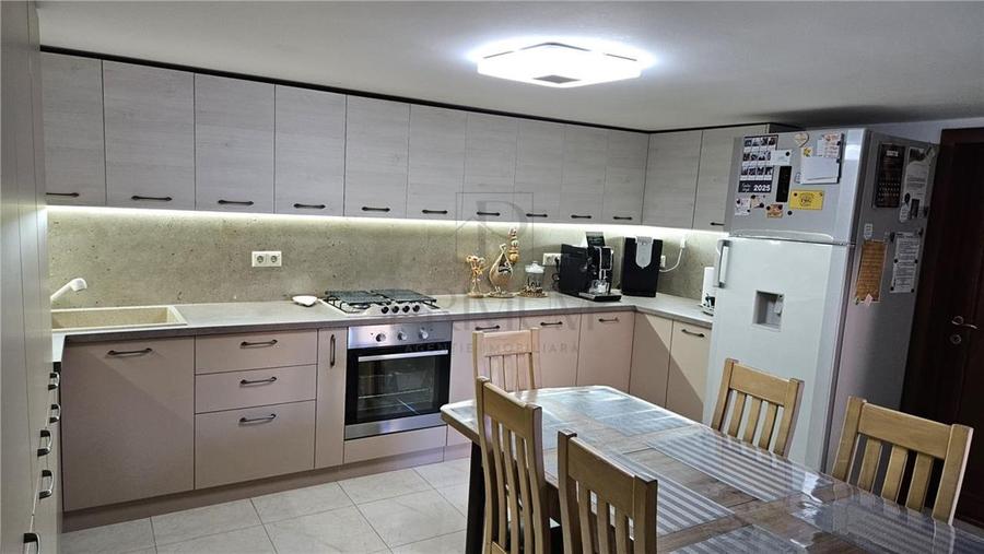 BRAYTIM, CASA INDIVIDUALA 6 CAMERE D+P+1E, 4 BAI, GARAJ PENTRU 2 MASINI