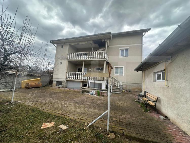 Casa individuala S+P+1+M, 13 camere, 300mp utili, 850mp teren, Barabant - 2