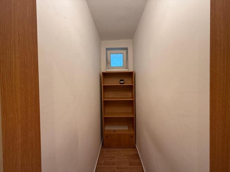 Apartament 4 camere de vânzare – zona Medicina, etaj 1, cu garaj înscris în CF