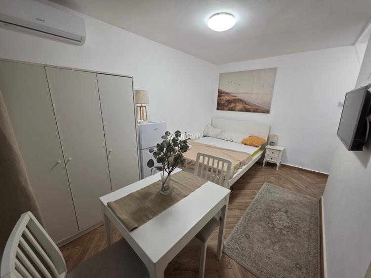 Garsoniera de inchiriat in zona Decebal / Rond Alba Iulia