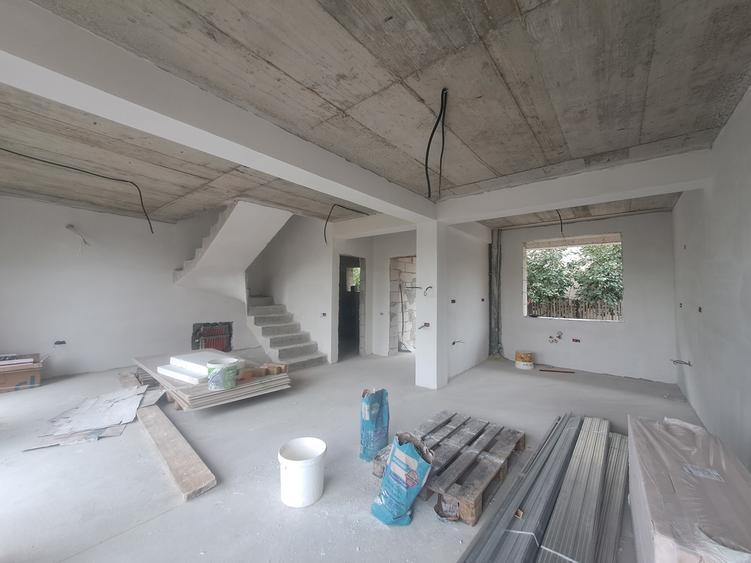 Vila noua P+1+M,Popesti Leordeni