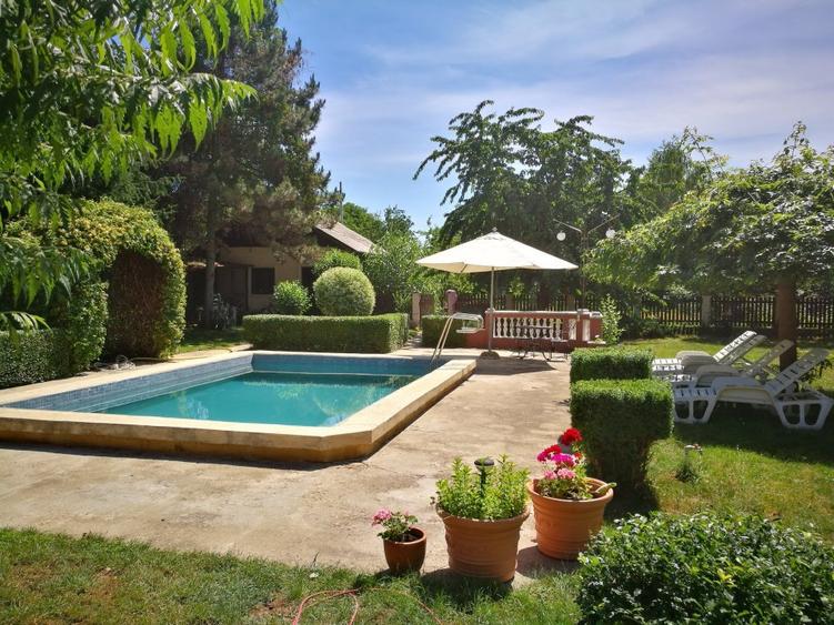 Casa 5 Camere  - Zona Snagov piscina si gradina matura