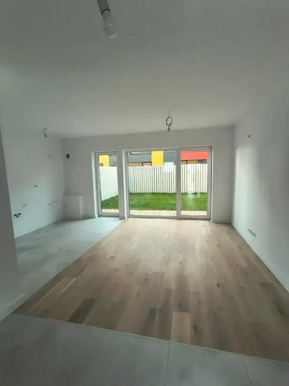 Apartament 4 camere | grădină proprie