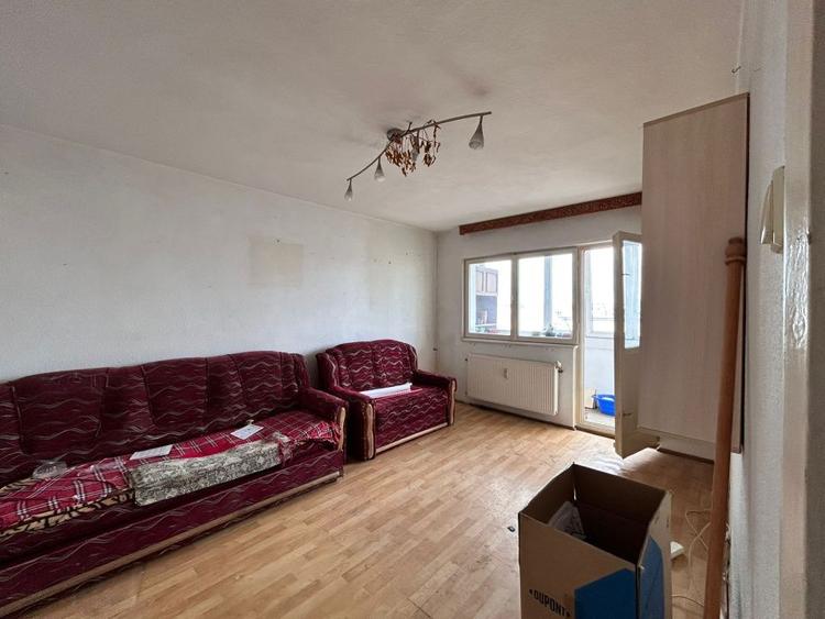 Apartament decomandat Marasesti
