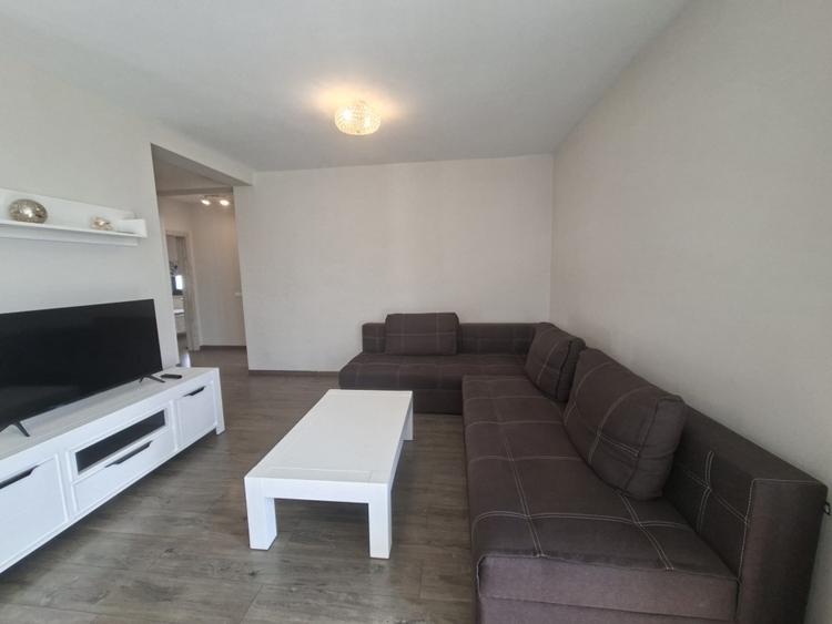 Apartament cu 3 camere de închiriat în Șelimbăr
