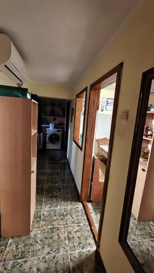 Casa de vanzare cu potențial de investitie