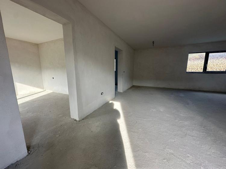 Casa Individuală 3 camere| 150 mp| zona Ampoița