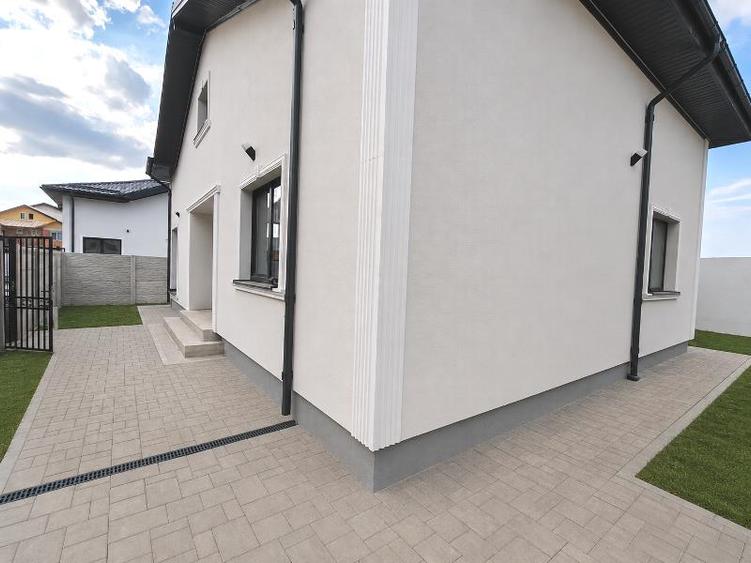 Vanzare -  Casa Individuala - 2 Dormitoare la Parter + Mansarda  - Rahova – Alex