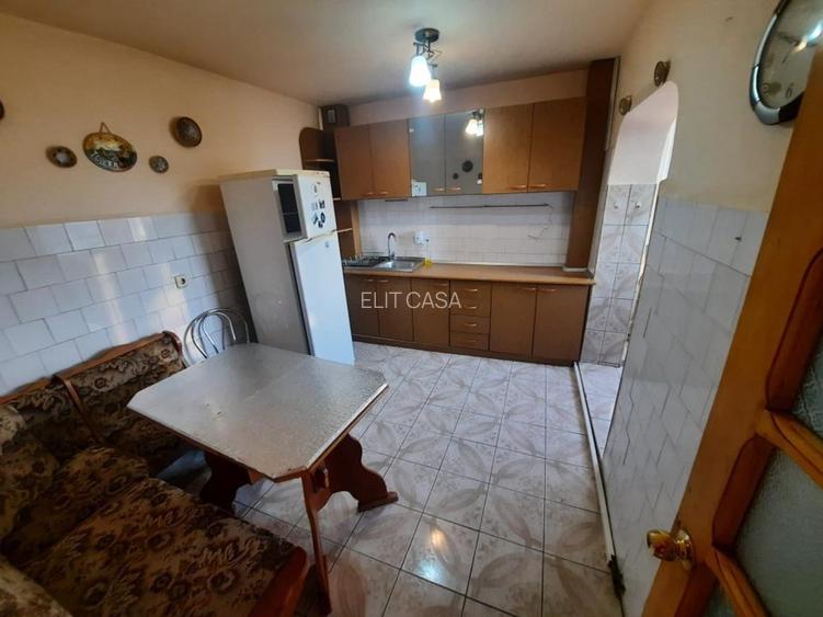 Aparatment cu 3 camere decomandat, etajul 4/8, zona Alexandru - 4