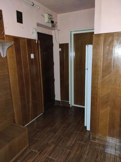 Abator, 3 camere, semi,58 mp, pret 100.000 euro