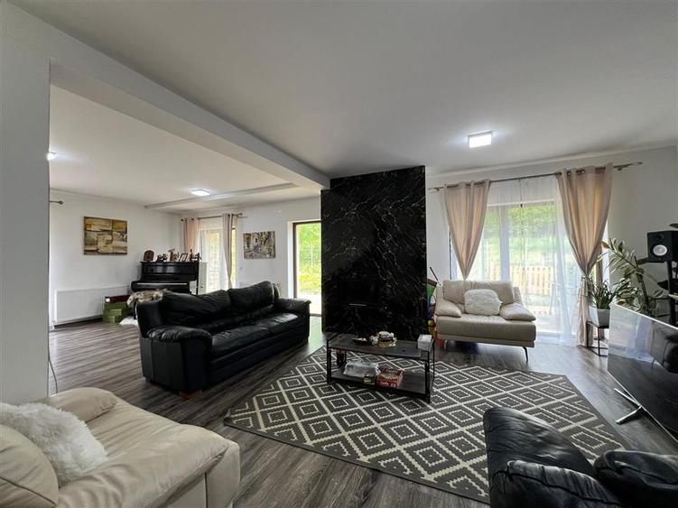 Duplex Grivitei cu 4 camere