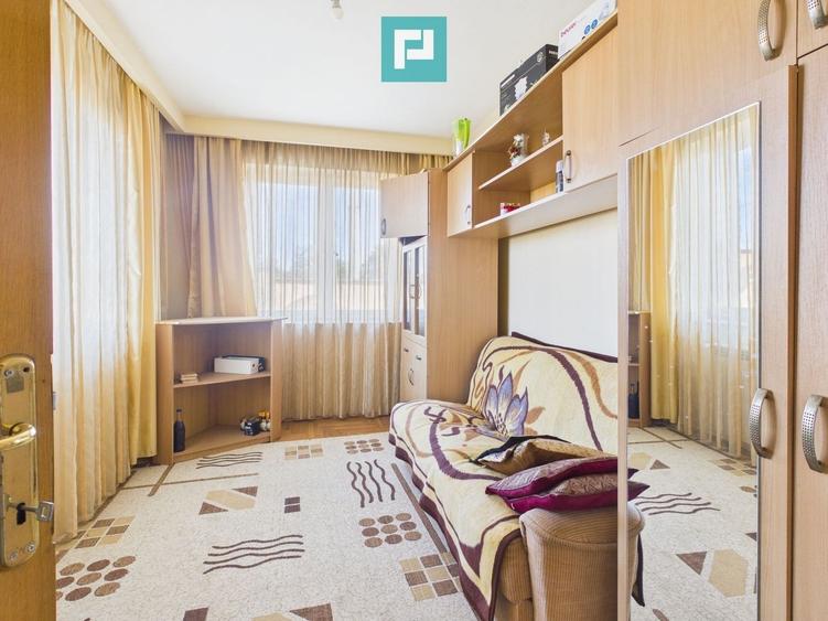 Vila 13 camere, Sanmartin