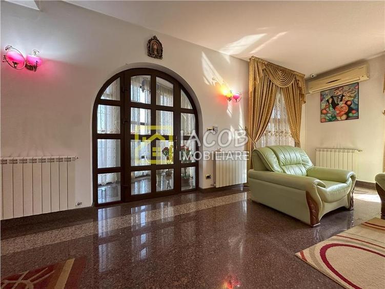 Casa impunatoare P+1+M in Cleja  ideala pentru locuinta sau investitie!