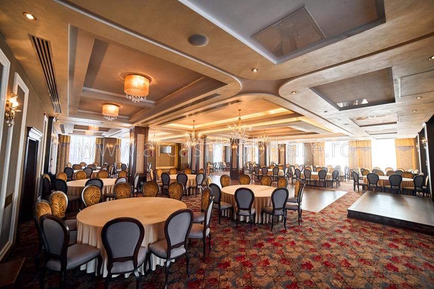 https://www.storia.ro/ro/oferta/hotel-restaurant-de-vanzare-in-sibiu-afacere-la- - 9