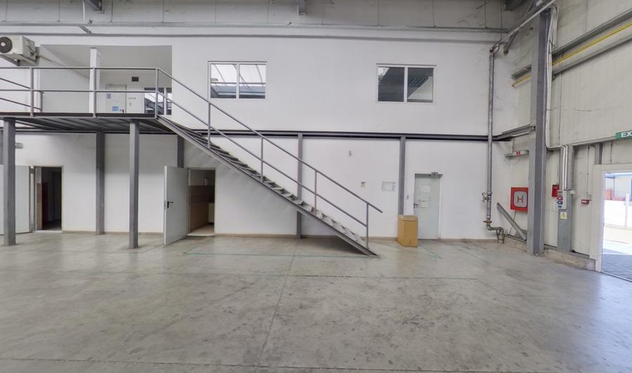 Hala industriala coborare autostrada la 500 eur/mp