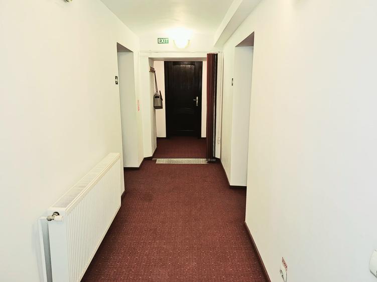 Apartament cu 3 camere in locatie centrala ( rezidenta/ spatiu birouri )