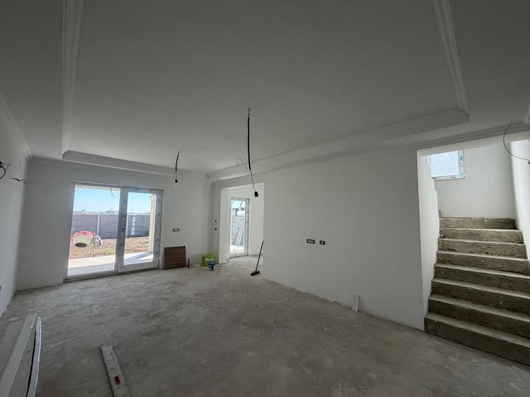 Casă tip duplex Săcălaz 5 camere