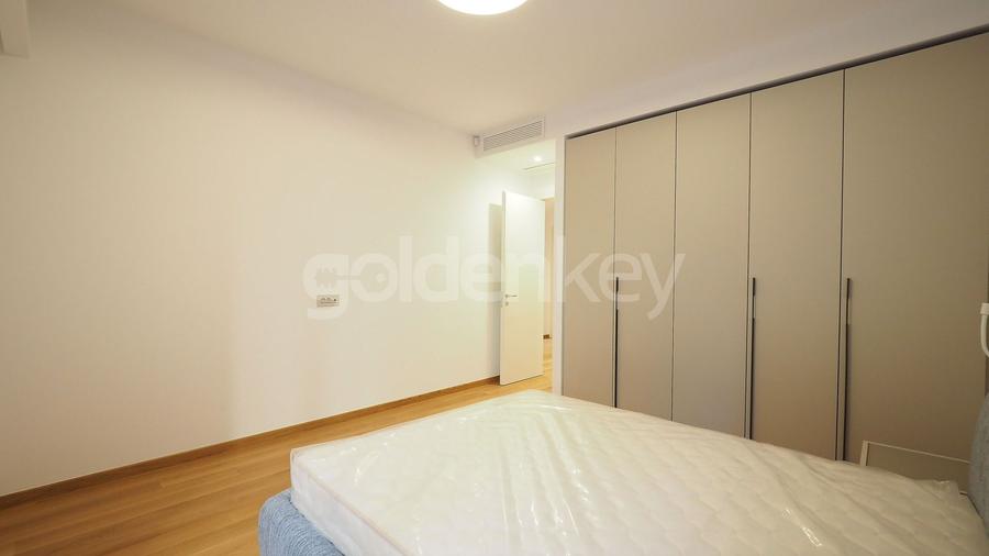 Apartament mobilat cu 3 camere, 3 bai | 130mp terasa | zona linistita
