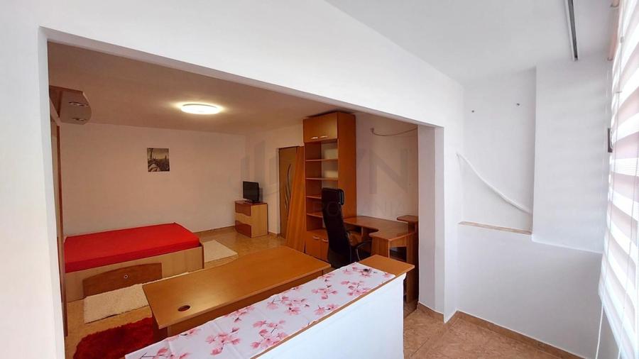 REA1027537 Garsoniera spatioasa I Decebal I De vanzare