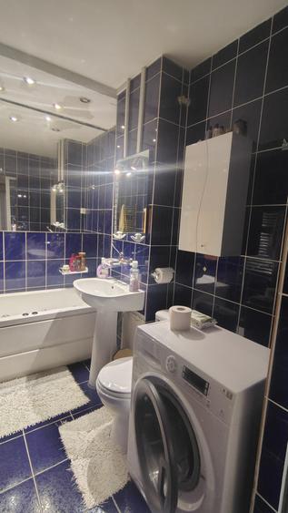 Balada - apartament cu 4 camere decomandat, centrala pe gaz