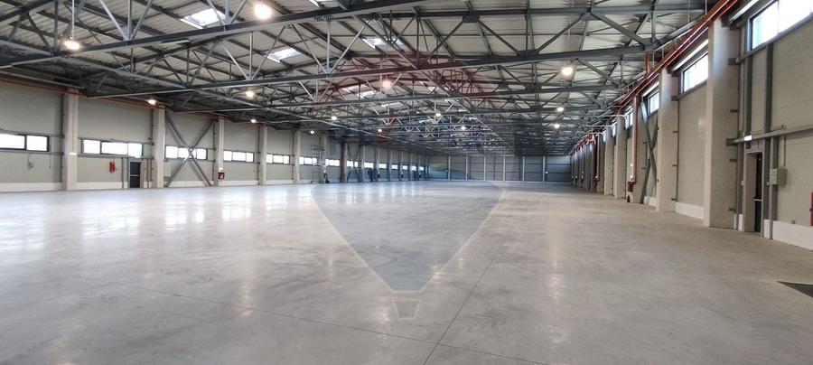 Spațiu industrial de 875mp de închiriat în zona Exterior Vest