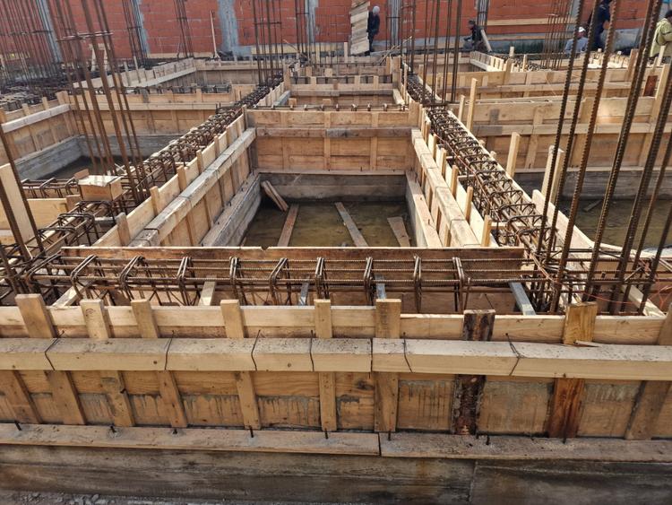 Super locatie, padure Rosu, vila în constructie 290 mp , teren 580 mp, Chiajna