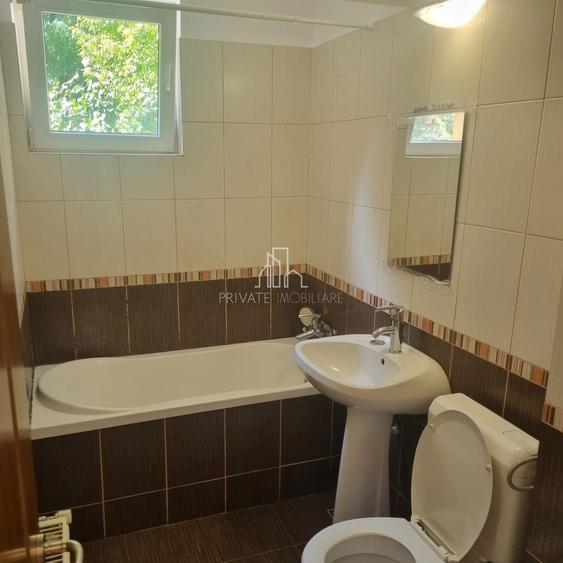 Apartament 4 Camere Et. 1 De Inchiriat, Zona 7 Noiembrie
