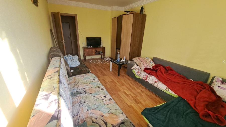 AGIGEA, 3 CAMERE DECOMANDAT 2 BAI, CENTRALA GAZ, 70 MP. PARCARE, BOXA - 3