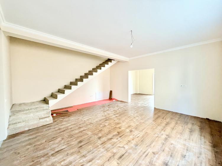 Duplex premium cu 5 camere si 3 bai - Zid dublu - Mosnita