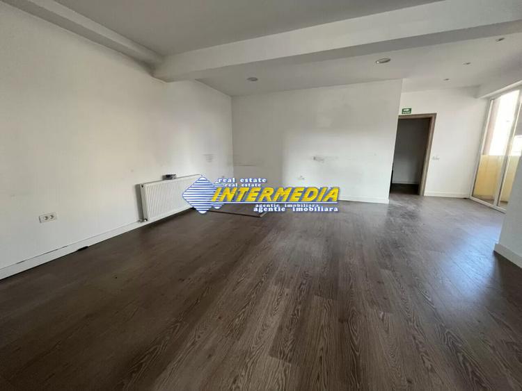 Spatiu comercial I 66 mp I Cetate I finisat complet I