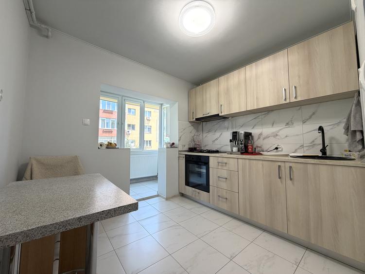 Apartament 3 camere, 68 mp utili, etaj 2, garaj, 2 boxe - Plavat II