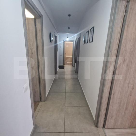Apartament nou cu 3 camere, 2 bai -76 mp, decomandat, cu balcon -Tractorul