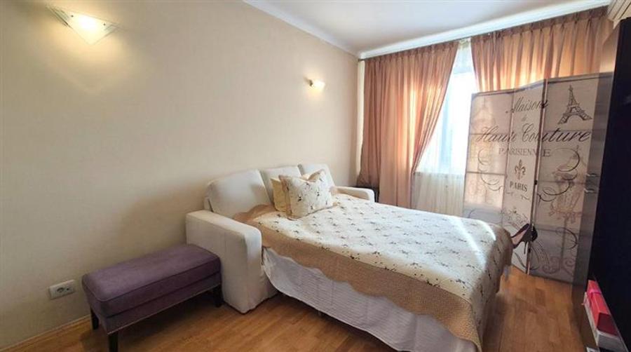 LAC FLOREASCA, 145 MP UTILI, MOBILAT MODERN,LOC DE PARCARE