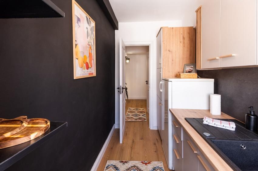 2 camere, Intrare Parcul Cișmigiu, Lângă Conservator , 44 mp ,Renovat integral