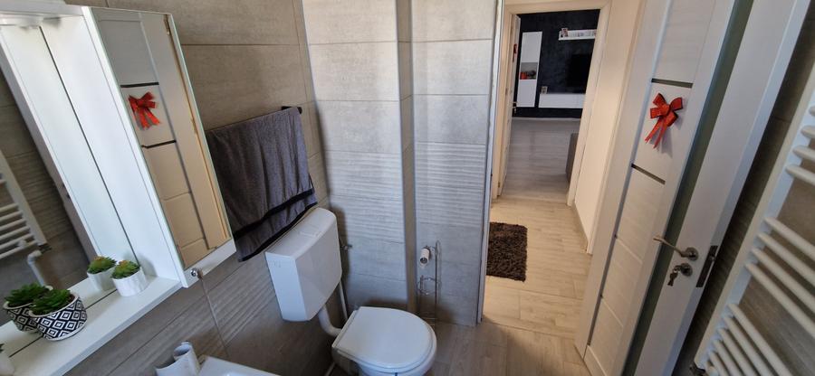Apartament 2 camere, decomandat, 56 mp, zona Centrala Bals