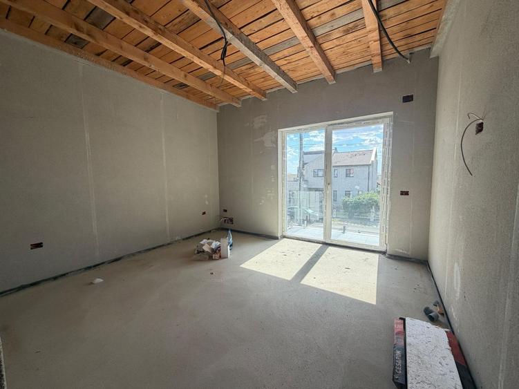 Duplex patru camere Dumbrăvița