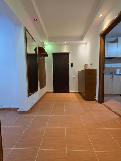 Apartament cu 3 camere de inchiriat in zona Dristor/Ramnicu Valcea