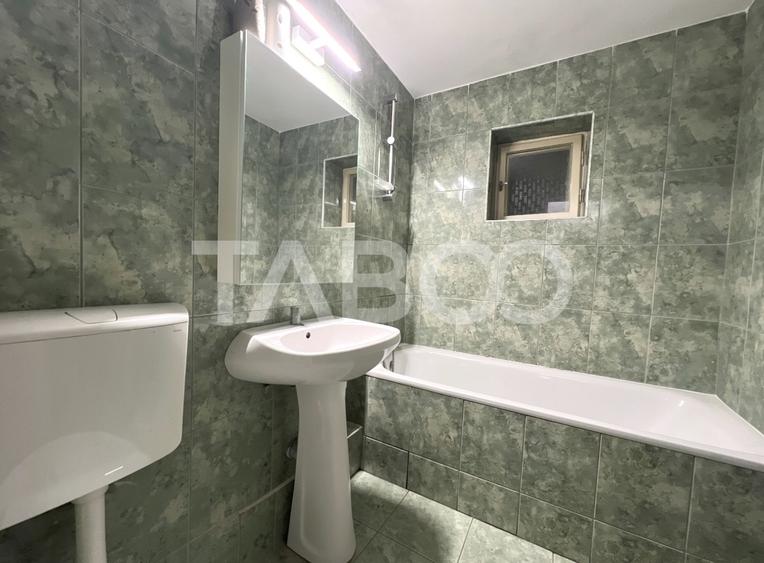 Apartament cu 4 camere in Plopilor cu 2 balcoane si boxa de 10 mp