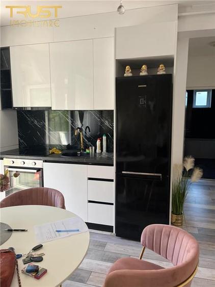 Zona VIVO I 2 Camere Semidecomandat I Garaj I Mobilat Premium